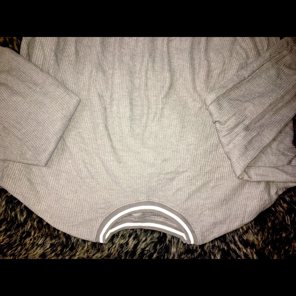 Hollister gray waffle knit never worn